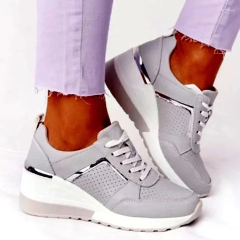 Casual Schoenen Sport Dames 2024 Zomer Sleehak Europese En Amerikaanse Grote Maat Cross Strap Sneakers Platform