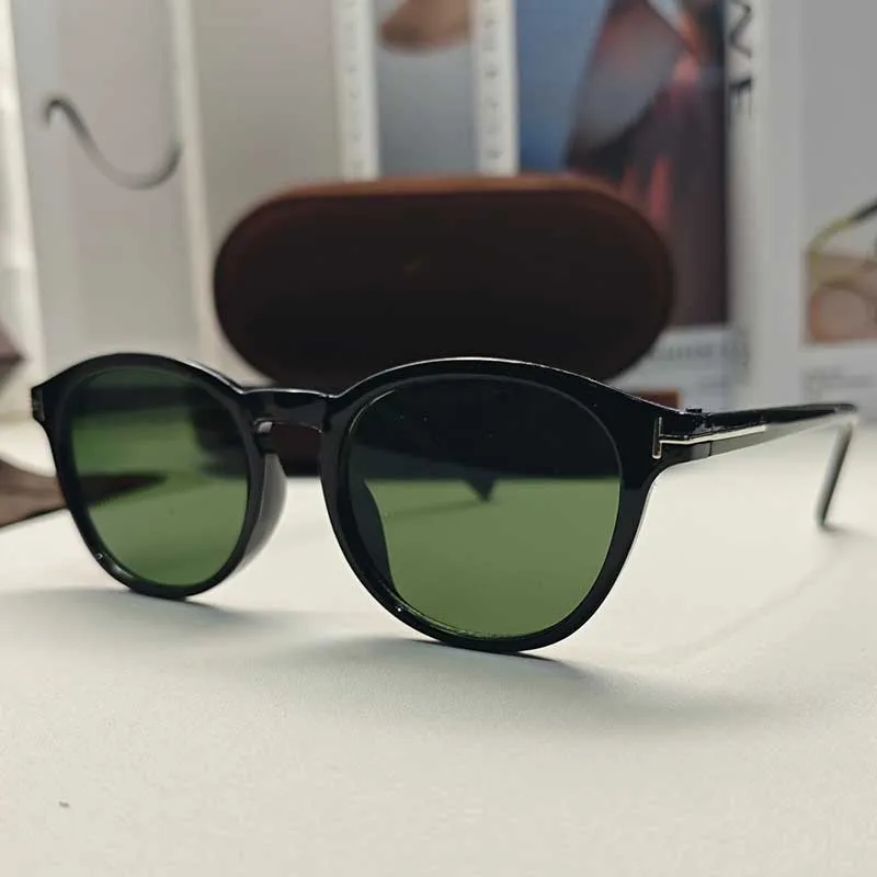 Vintage designer sunglasses men women Outdoor UV protection glasses fashion round sunglasses Black green white HD lenses Luxury Eyeglasses