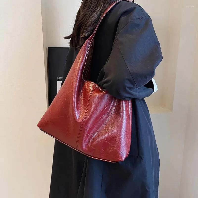 Borse a tracolla Borsa sotto ascella in morbida pelle PU da donna 2 pezzi Borsa da donna per ascelle per pendolari di grande capacità alla moda retrò vino rosso