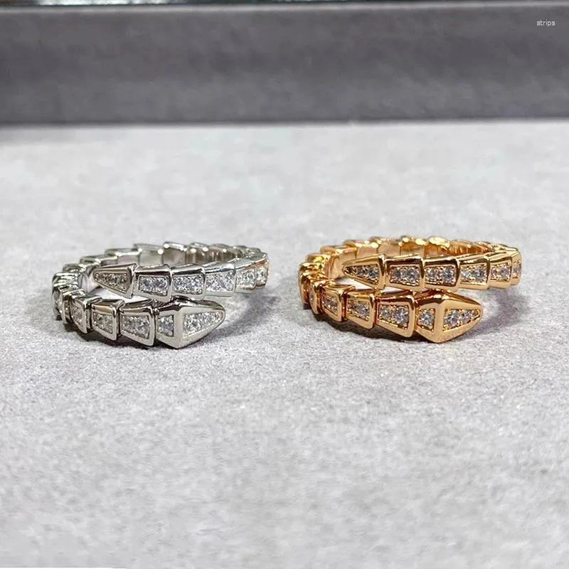 Кольца кластера, европейское роскошное кольцо из стерлингового серебра 925 пробы с полным бриллиантом, кольцо из змеиной кости, женская мода, изысканные брендовые ювелирные изделия, подарок на вечеринку