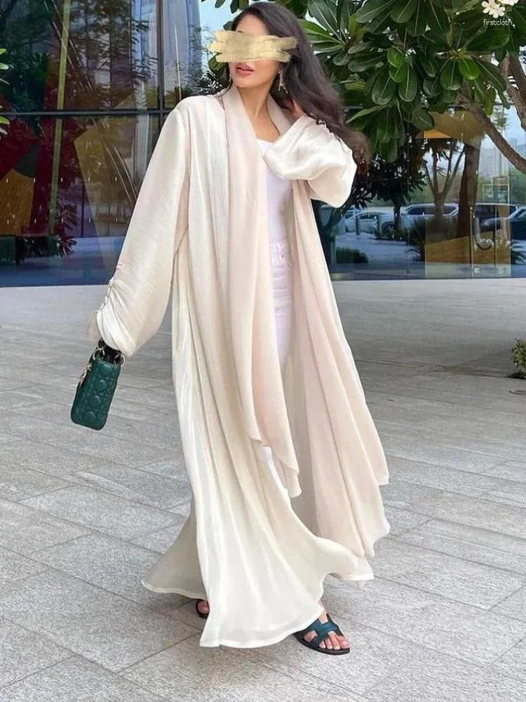 Abbigliamento etnico Eid Abaya setoso per le donne Musulmane Jalabiya Ramadan Abito abito manica con bottoni Caftano Abiti da festa Vestido Largo Cardigan