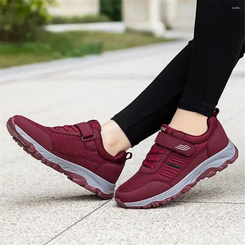 Casual Scarpe In Tessuto Suola Spessa Stivali Bassi da Donna Vulcanize Per Le Donne Piane Scarpe da Ginnastica Donna di Tendenza 2024 Sport Badkets Baskettes