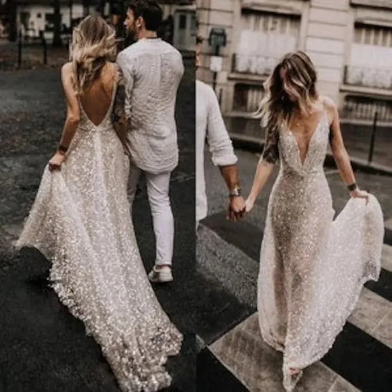 Glitter Backless Paillettes Abito da sposa 2024 Profondo scollo a V Perline Shiny Sweep Train Boho Abiti da sposa formali Vestido De Novia