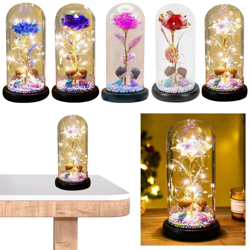 Fiori decorativi Fiore di rosa in cupola di vetro Lampada LED artificiale alimentata a batteria Luce romantica per il regalo di San Valentino