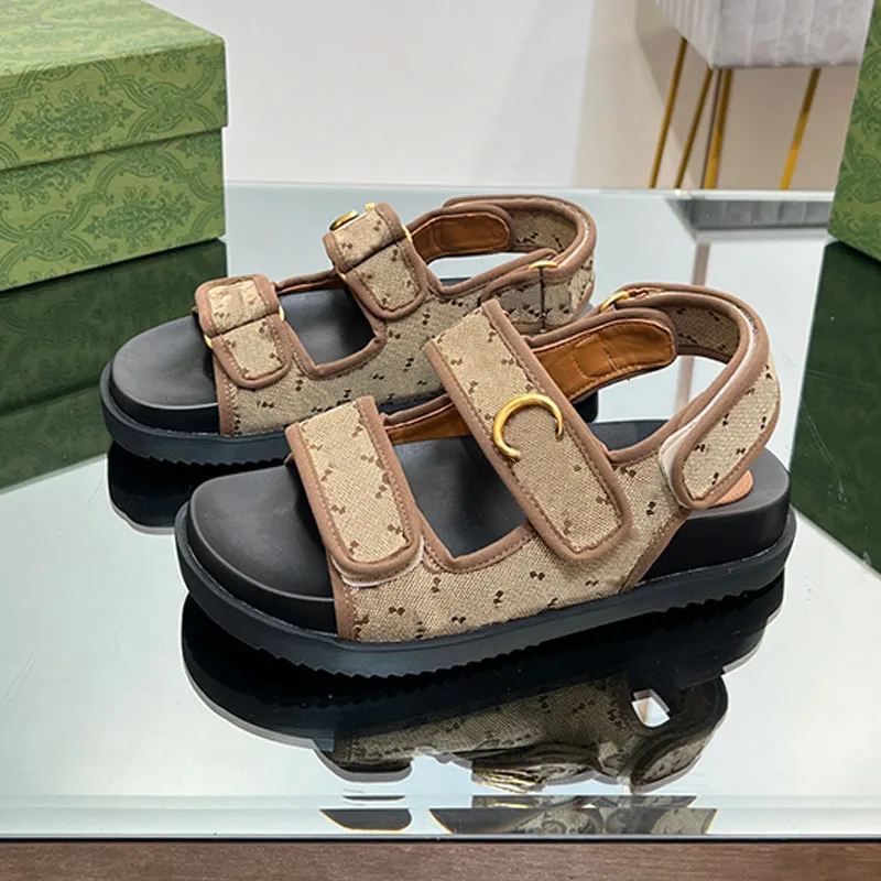 Hellblaue Denim-Sandalen, Designer-Schuhe für Damen, Sport, lässig, Doppel-Sandale, Flatform, Sommer-Strand-Schuhe, Luxus-Hardware, modische zeitgenössische Sandale, Top-Qualität