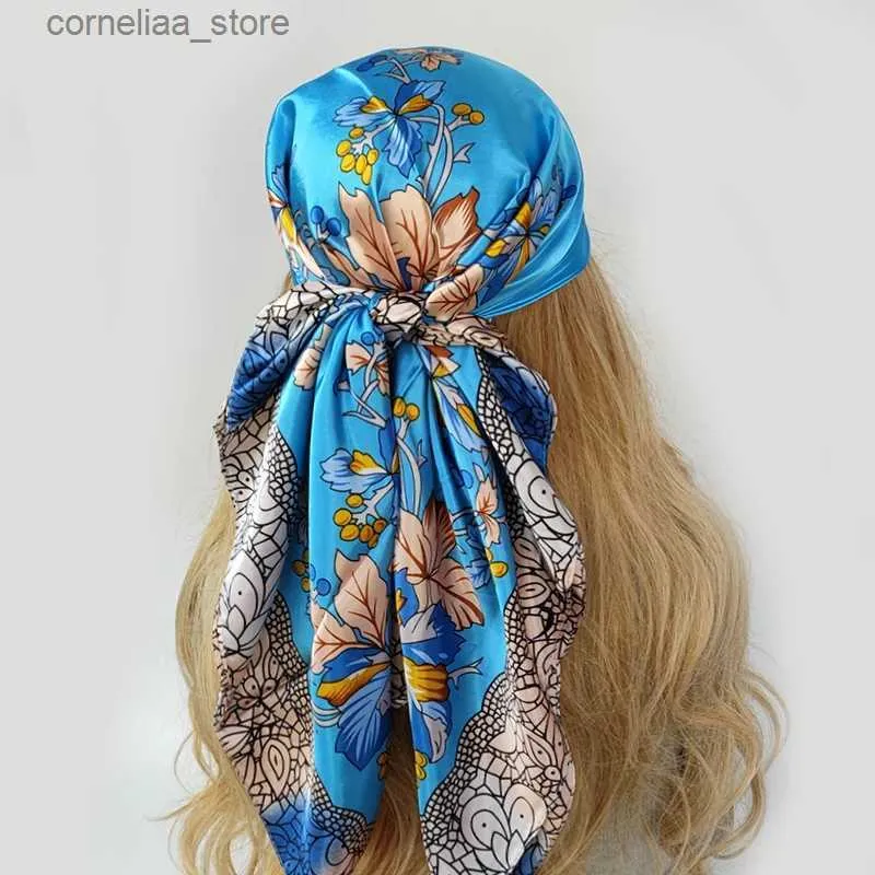 Bandanas Durag 2022 Spring and Autumn Womens Luksusowy jedwabny jedwabny jedwabny jedwabny szalik Turystyka nadmorska duża rozmiar szalika moda szalik Y240325