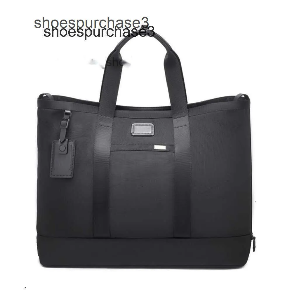 2024Tuumi Grand sac à main de poche Initiales Fourre-tout Épaule Tuumis Sac à dos balistique 2203152 Hommes Nylon Capacité Designer Casual One Sacs à dos Sac