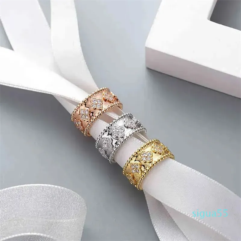 2024 Vier Blattklee Ring Kaleidoskop Designerringe für Frauen 18k Gold Silber Diamond Nagel Luxus Valentinstag Party