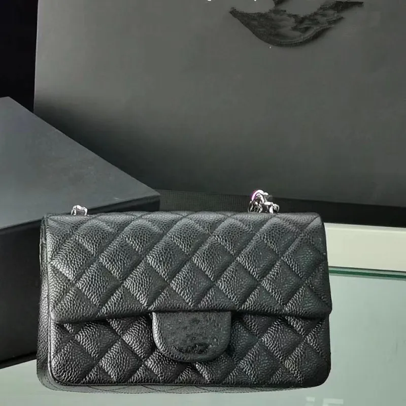 Designer Mini Clamshell Leather Flap Bag With Adjustable Chain And ...