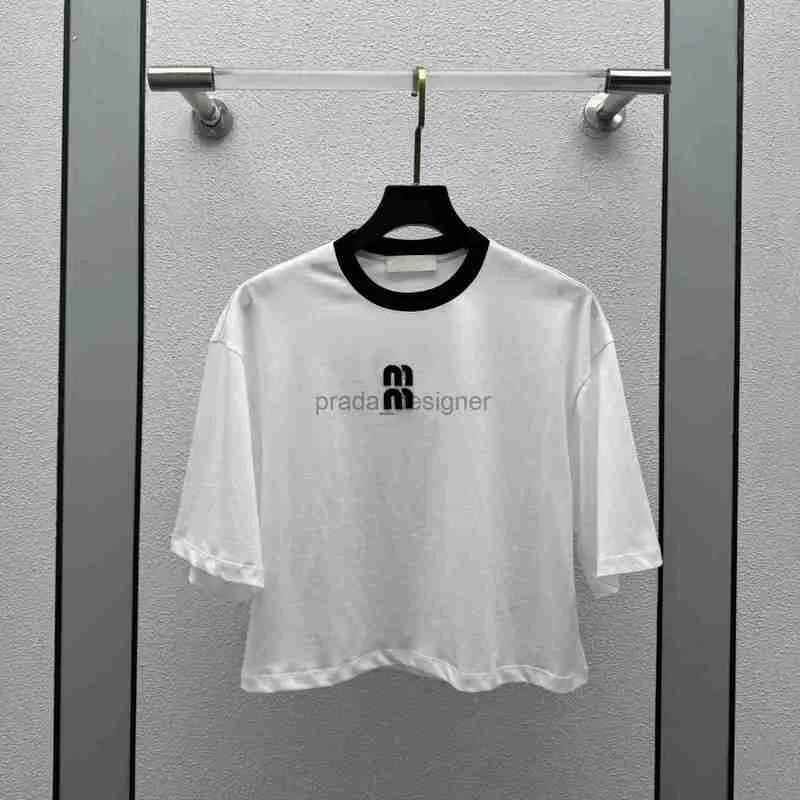 Dames T-shirt Designer MIUI Home 24ss Zomer Nieuw Klein Kort Los Ronde hals Contrastkleur Casual Leeftijdverlagend Comfortabel T-shirt Jeugd Trend