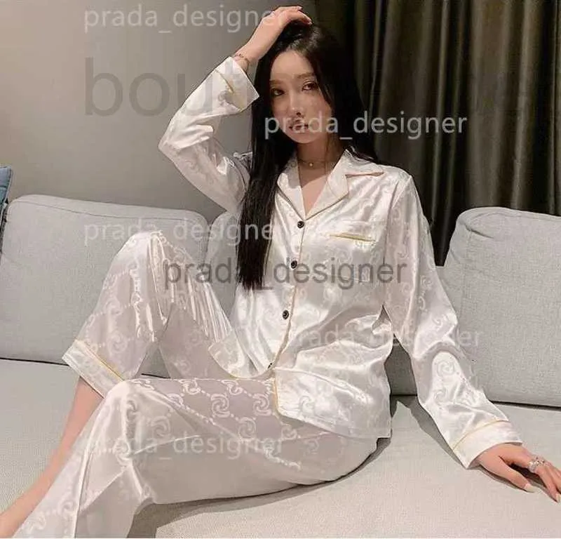 Damesslaaplounge Designer zijden pyjama dames designer luxe ijs lente herfst vest met lange mouwen set G grid echte thuiskleding Zomer Uitloper Set 5AXK