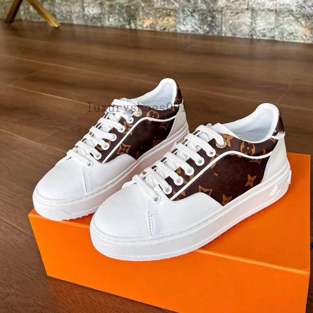 Scarpe casual da donna Designer SHoes Sneaker da viaggio con lacci in pelle fashion lady Scarpe da ginnastica da corsa piatte Lettere scarpe da donna con piattaforma da uomo sneakers da palestra taglia 34-42-45 3.20 10