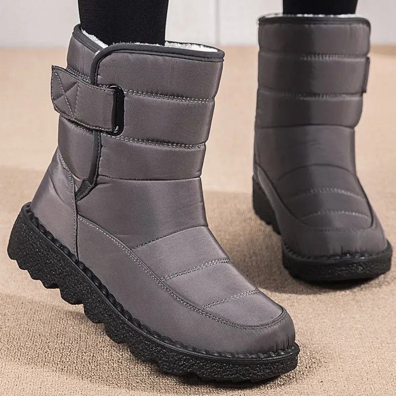 Boots Women's Boots Super Warm Winter Boots With Heels Snow Boots Rubber Booties Fur Bota Feminina Short Boot Female Winter Shoes