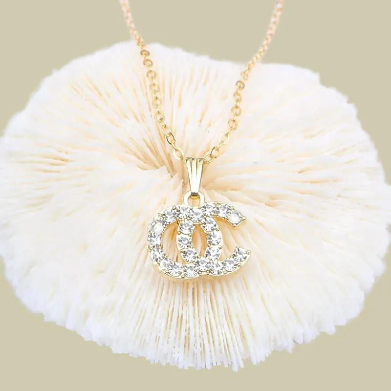 Luxe sieraden kettingen voor dames trendy diamant vergulde gouden designer kettingen dubbele letter dagelijkse outfit verstelbare mode ornament charme zh194 H4