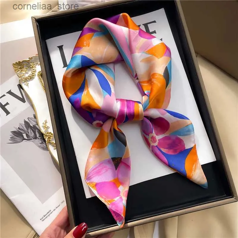 Bandanas Durag Scarves Luxury 2023 Square Silk Scarf For Women Hijab Hair Bands Neckerchief Female Satin Shawl Ribbon pannband Fashion Wraps Bandana Y240326