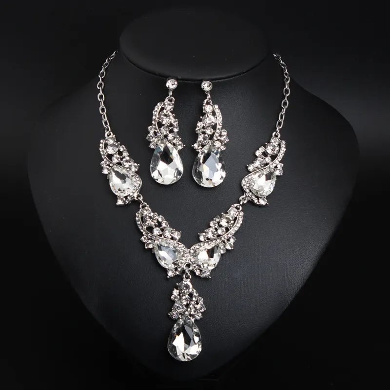 Parure De Bijoux En Strass Argenté - Collier, Boucles D'Oreilles, Bracelet Pour Mariage, Bal, Soirée