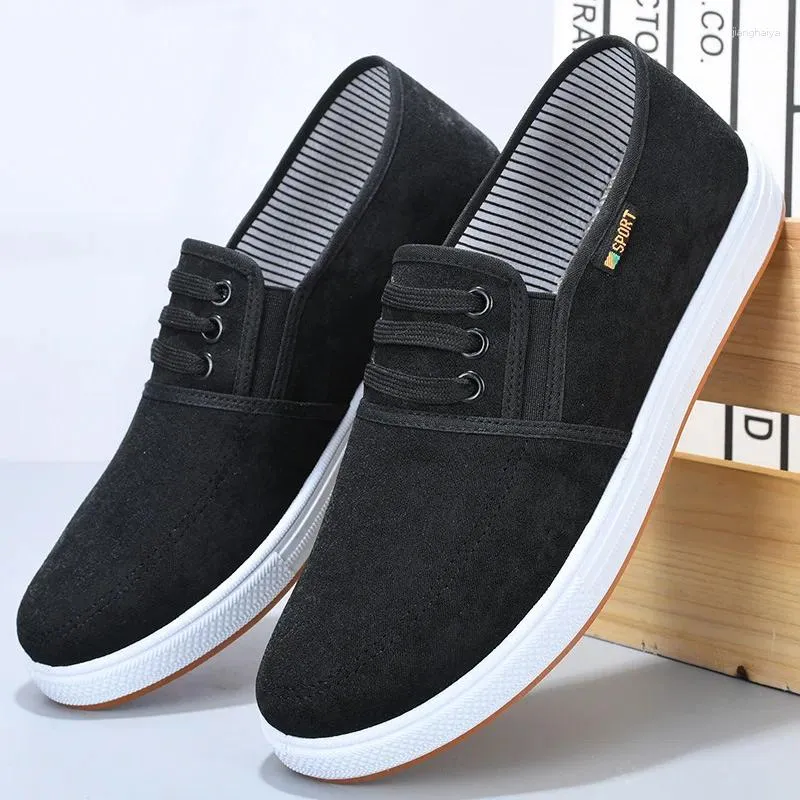 Walking Shoes Men's Spring Old Beijing Tyg mjuk sula bomull Casual mångsidig bräde ett steg spark mitt och