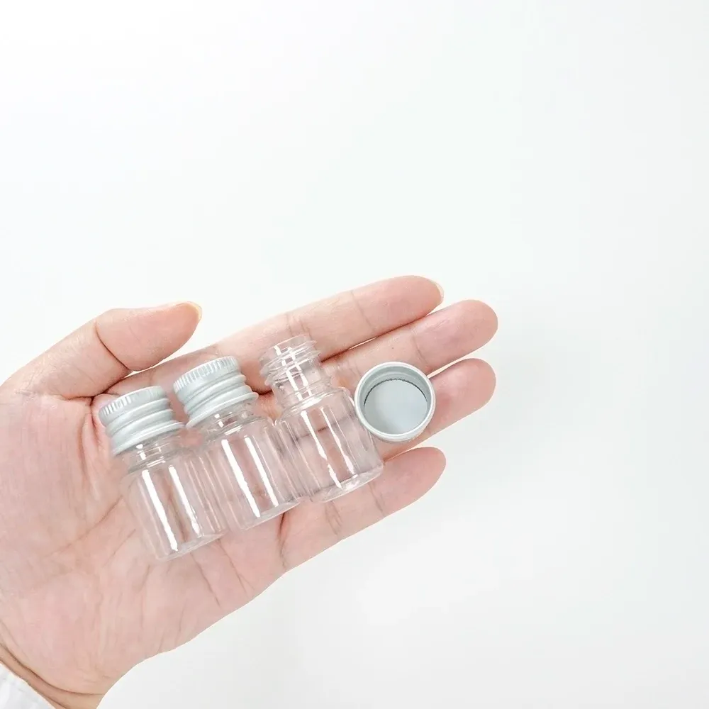 Frascos mini garrafas plásticas de 5ml com tampa de rosca de alumínio Kit de viagem recarregável PET portátil frasco à prova de vazamento saudável