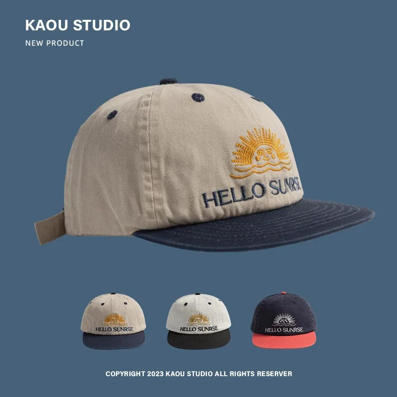 Erkekler ve Kadınlar İçin INS Hip-Hop Düz Kartlı Şapkalar İlkbahar ve Yaz Seyahati Güneş Koruyucu Kore Moda İşlemeli Beyzbol Kapağı 240311
