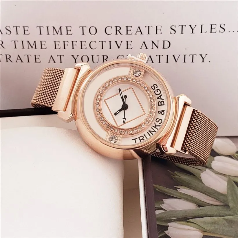 38mm Men Rose Gold Strap Watch Alloy Bezel Strap Wristwatches Black White Dial Quartz Wristwatches 242S