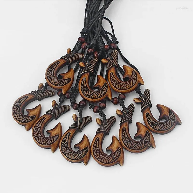 Colares Pingente 12 Pcs Marrom Tribal Maori Gancho Gecko Colar Yak Osso Resina Surfista Cera Preta Cordão de Algodão 19 "ajustável