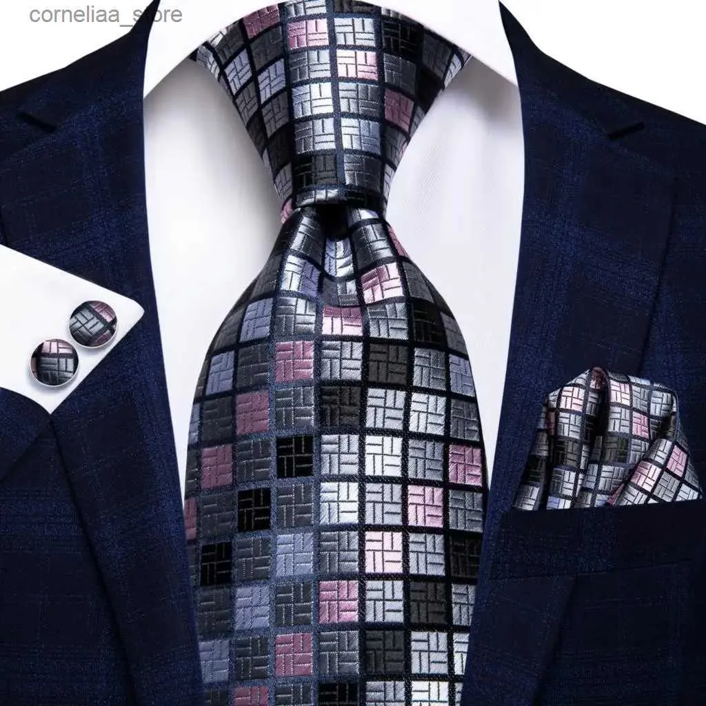 Neckband Halsband Hi-Tie Designer Gray Plaid Novely Silk Wedding Tie For Men Handky Cufflink Gift Mens Slips Fashion Business Party Dropshiping Y240325