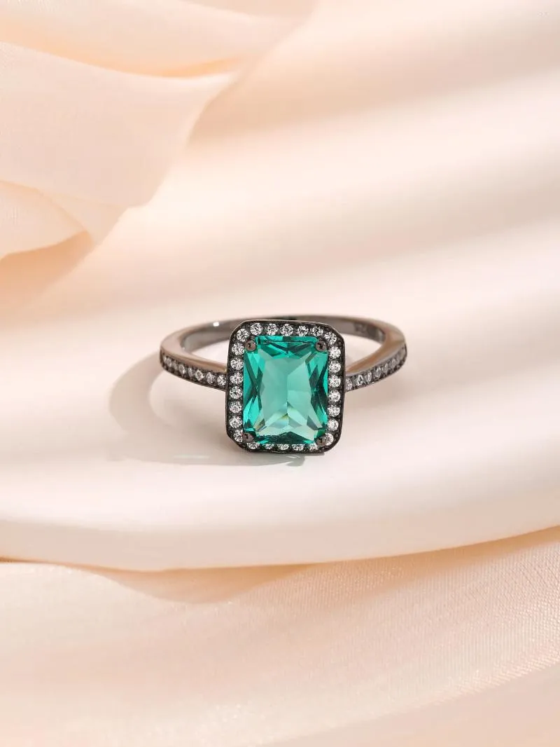 Bagues de cluster 925 Silver Square Turquoise Bague pour hommes et femmes avec zircon incrusté de couleur noire pour un besoin de style cool exquis