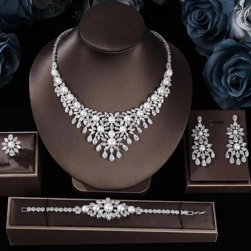 Ensemble de boucles d'oreilles et collier, bijoux à la mode, charmant cristal CZ, 4 pièces de luxe, grande décoration de mariage, Bracelet et bague, 2024