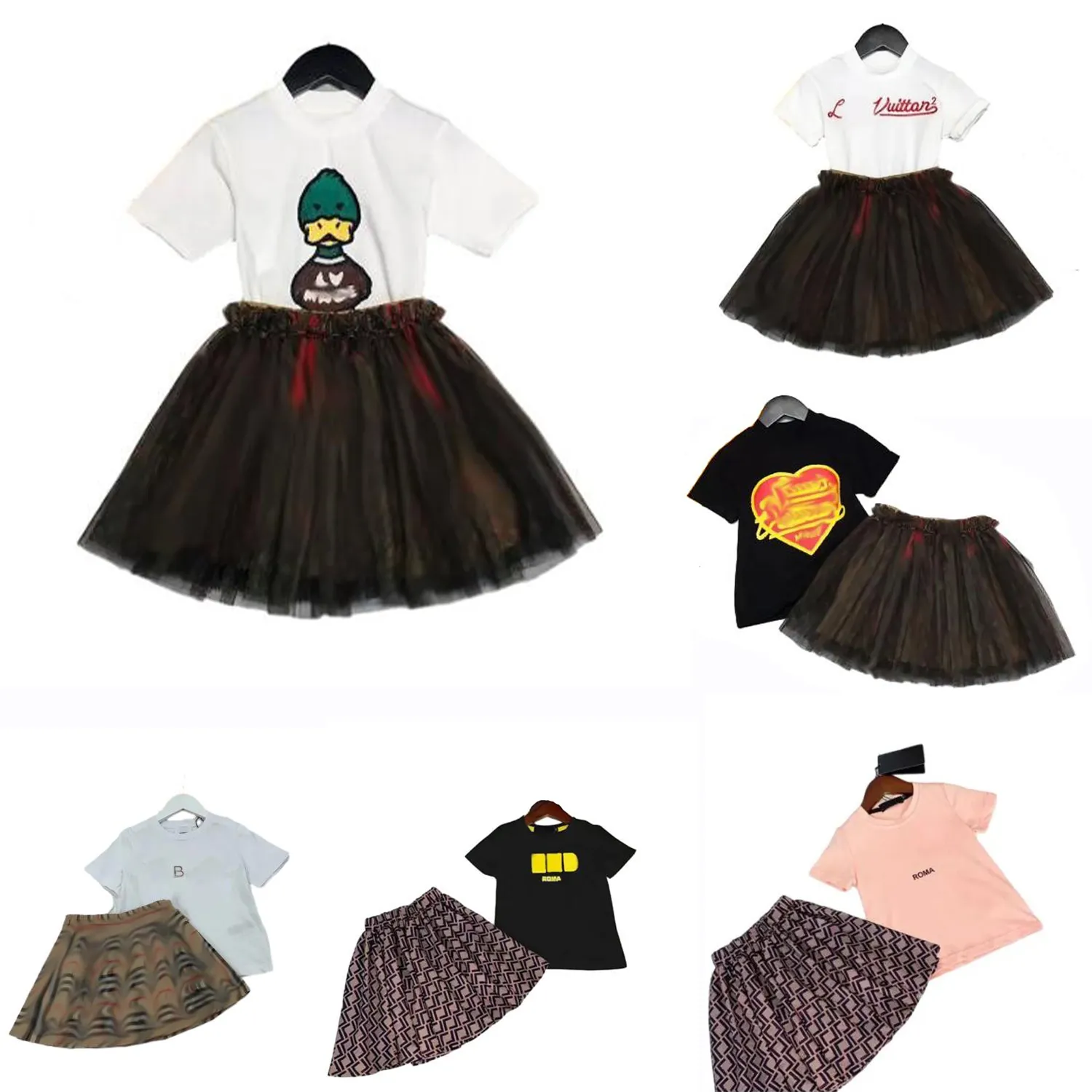 Vestidos de roupas de bebê de verão com designer de luxo casual de mangas curtas de saia plissada letra clássica ss design para crianças de babygirlclothing