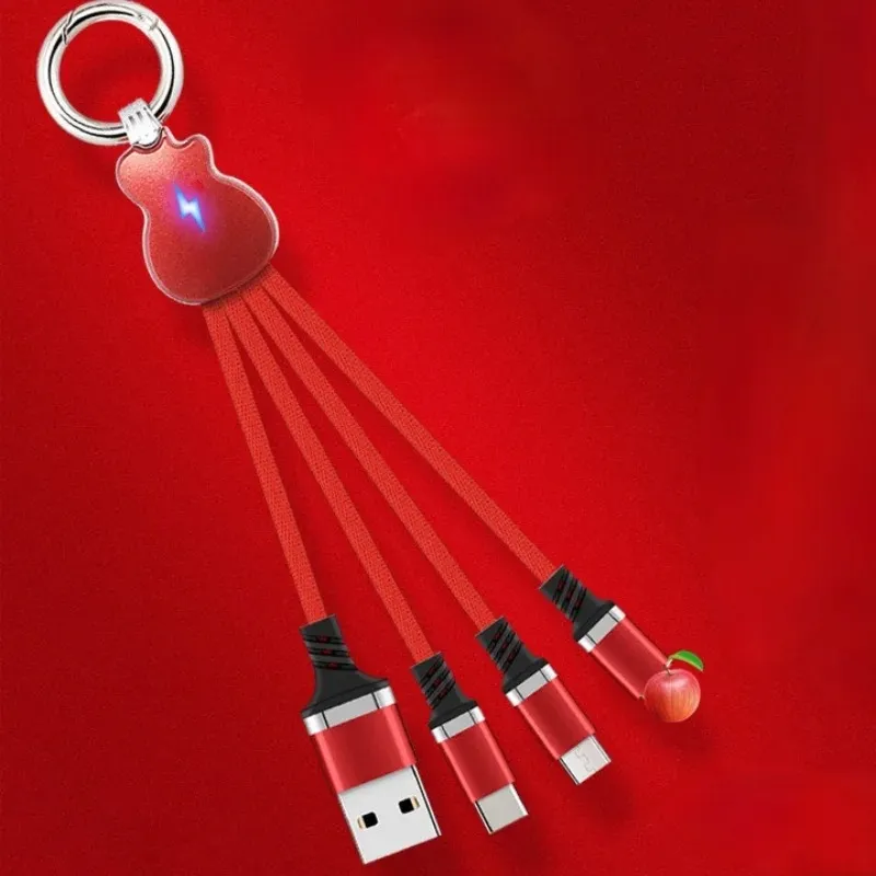 Üç Veri Kablosu ile Cep Telefonu Şarjı İçin Üç-Bir Taşınabilir Moda Guitar Anahtar Keychain Aydınlık LED Işık