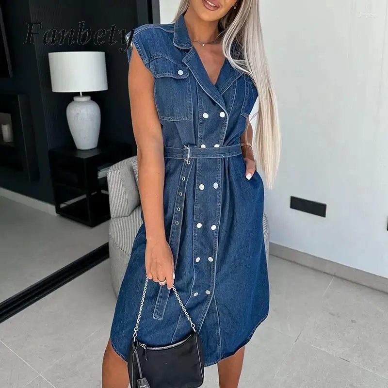 Abiti casual Moda scollo a V Semplice abito in denim da pendolarismo Temperamento Tempo libero Tasca con lacci Abiti midi con bottoni retrò