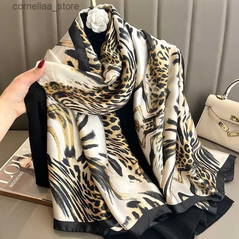 Bandanas Durag Bandanas Durag Luxury Sunscreen Beach Silk Scarf Women the Four Seasons Bandanna New Design Sals Popular Style 180x90cm Scarves Y24032