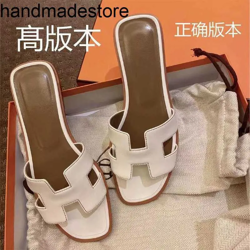 Echtes Slipper Klassiker Orans Sandalleder für Frauen modisch und vielseitig für Outdoor Wear Summer Anti-Skid Flat Boden Cool für Frauen mit Logo