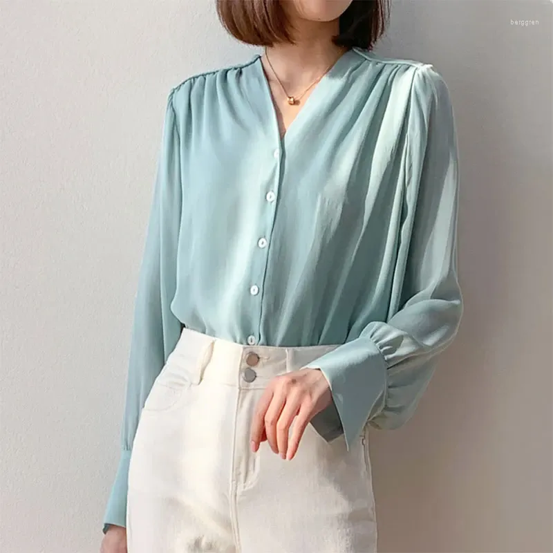 Kvinnors blusar Kvinnor Silkskjorta Mulberry Aqua Blue Color V Neck med foderknappar ner Long Sleeve Top Blus MM703