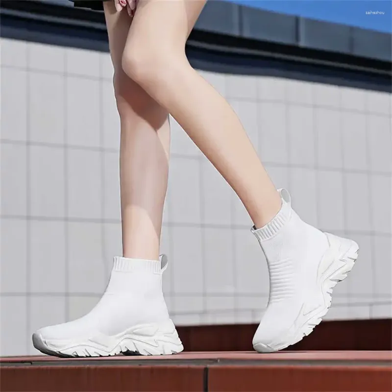 Casual skor gummi sula Hightops högkvalitativa lägenheter Sneakers Brand Woman Silver Women's Tennis Sport Footwear Sapatenos Söt