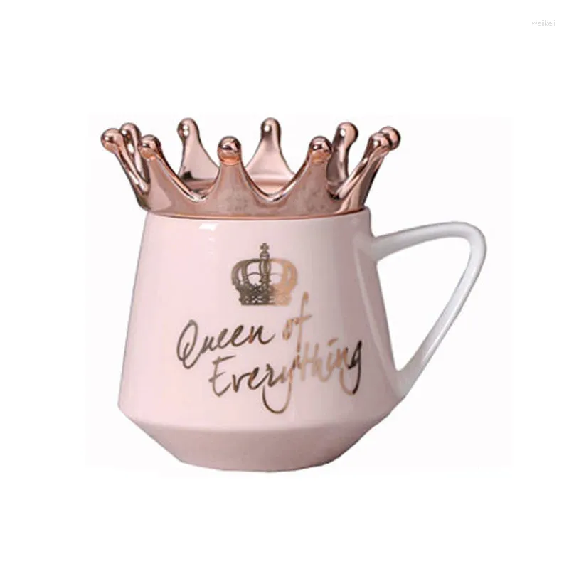 Mugs Crown موضوع الحليب / القهوة الرسوم المتحركة متعدد الألوان أداة المطبخ هدية X-Mas مع شريحة الهاتف المحمول