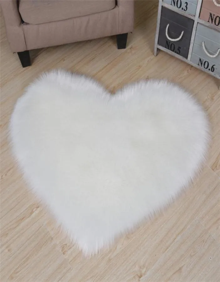 Imitación de piel de oveja modelado alfombra del corazón sala de estar dormitorio alfombra alfombra linda decoración de bodas de la boda en el corazón 4123941