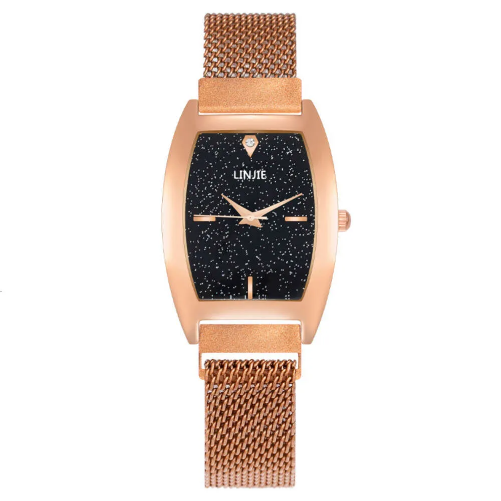 Fashion Oval Wine Bucket Starry Sky Absorbent Iron Band Women's Watch