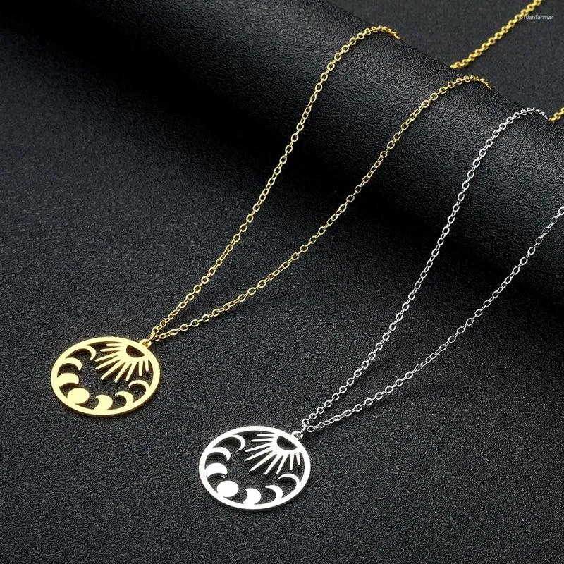 Pendentif Colliers Cxwind Acier inoxydable Soleil et Lune Laser Cut Bijoux Hommes Femmes Collier En Gros