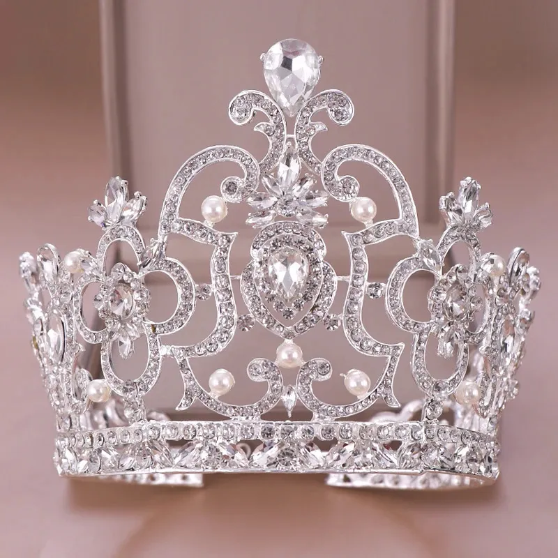 Barok Vintage Crystal Pearl Big Tiara Crown Kraliçe Kral Kral Kral Kafa Takı Gelin Tiaras Düğün Saç Aksesuarları Süsler y240311