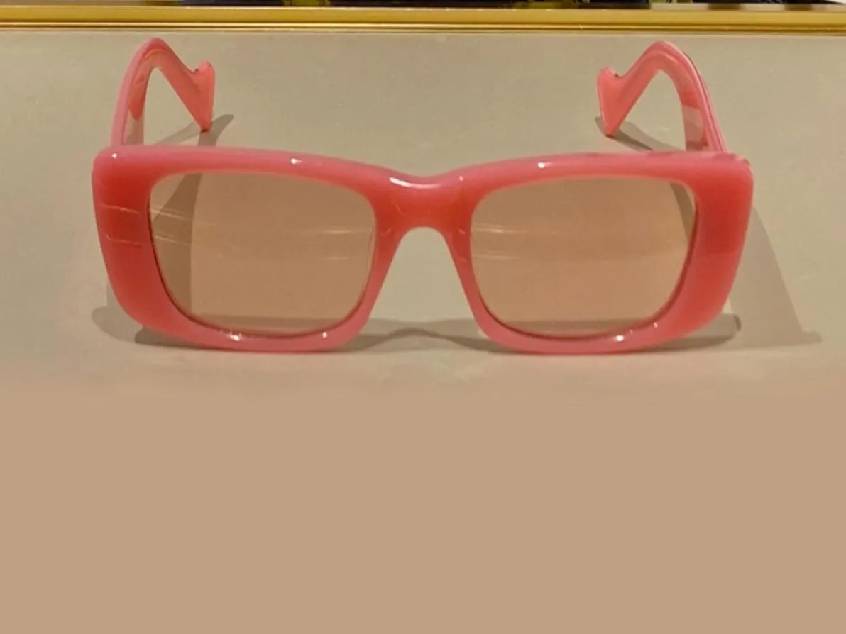 Dikdörtgen pembe güneş gözlüğü 0516 Sunnies unisex moda güneş gözlüğü occhiali da sole firmati gözlük aksesuarları UV400 koruma w3030643