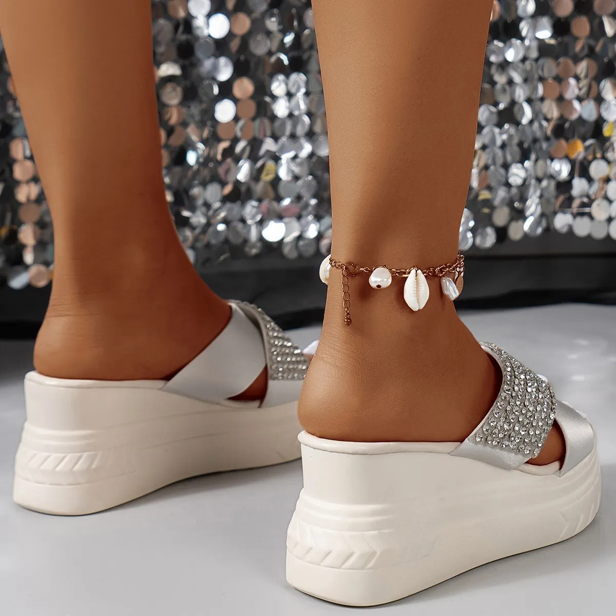 2024 Stro Rieten Sandalen Luxe Lente Zomer Slippers Handgemaakt In Turkije Geel Zwart Witte Creme J240326 Van 15 11 DHgate