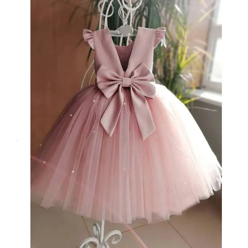 Elegante corto rosa bambino fiore ragazza abiti compleanno tulle senza maniche fiocco perle principessa abito da festa nuziale per bambini bambino 240320
