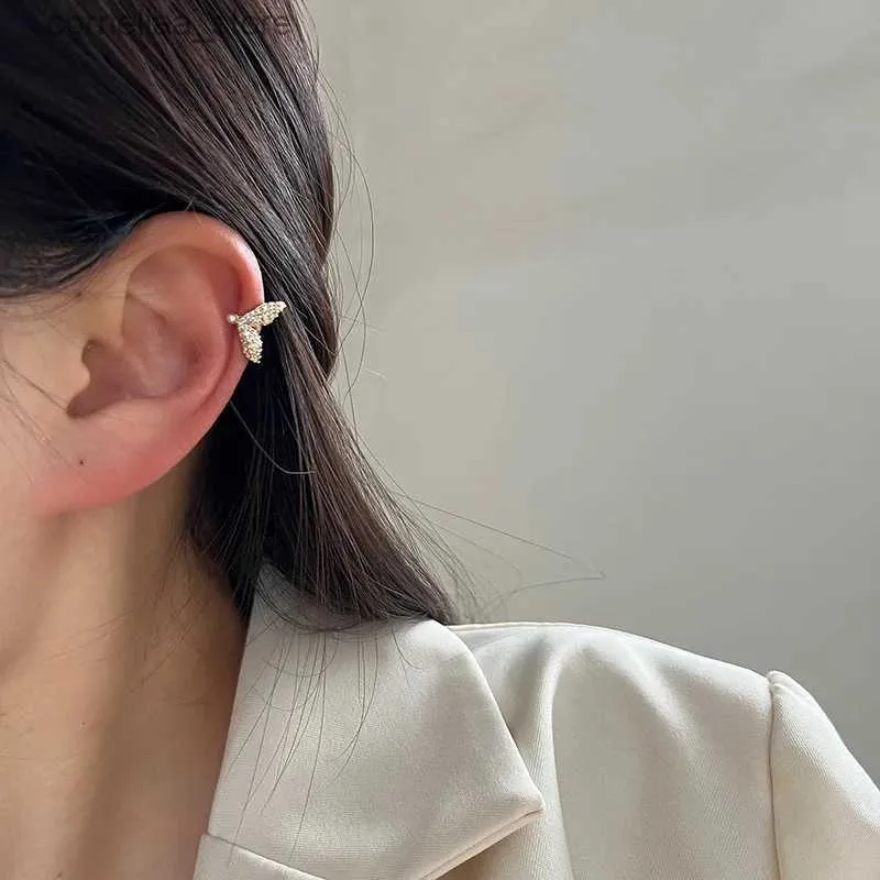 Ear Cuff Ear Cuff Enkele zirkonia parel oorbeenclip geschikt voor vrouwen zonder oorgaten nieuwe trend in de zomer van 2024 Y240326