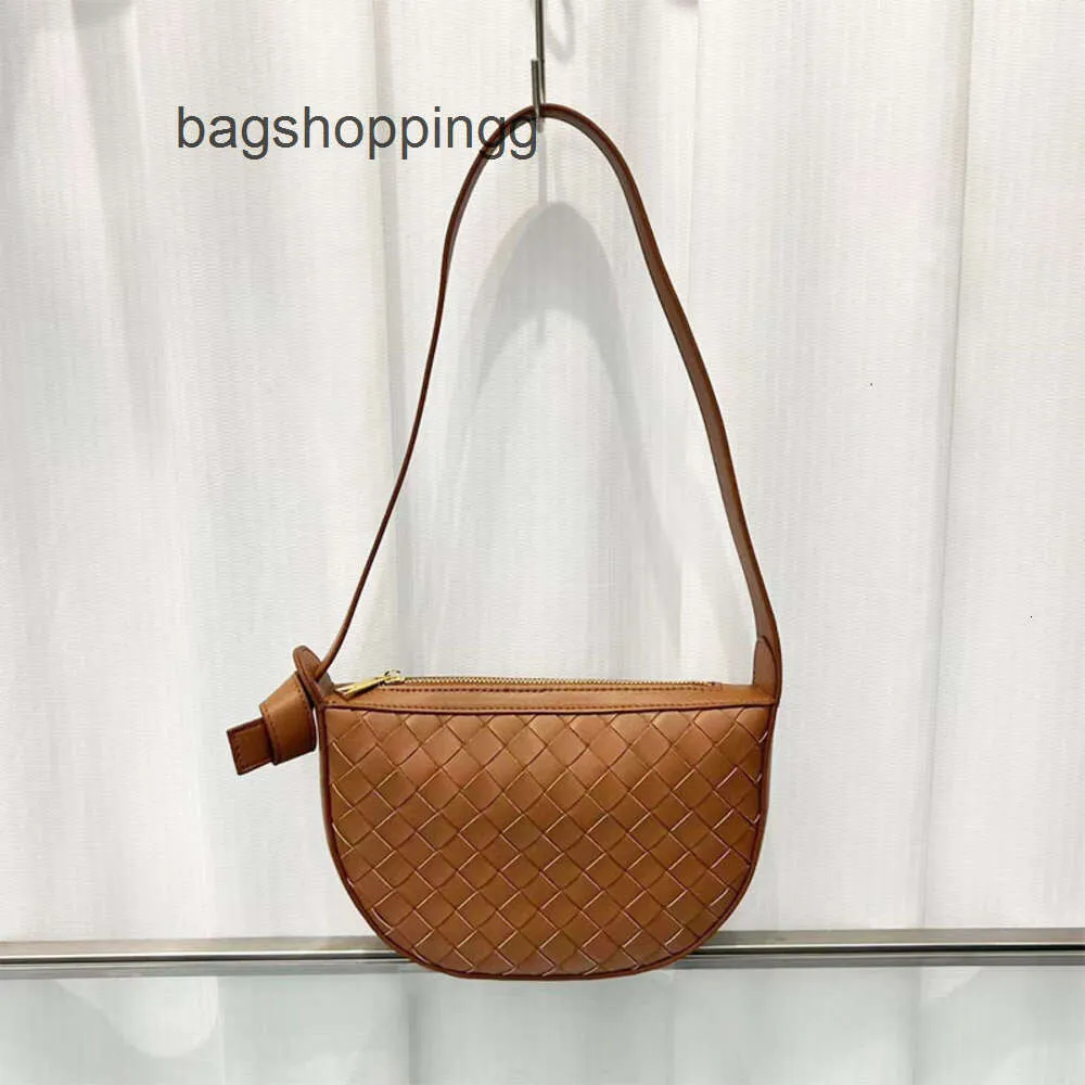 Weaving Single New Designer Autumn Bag Leather Women Casual Purse Winter Bags Popular Versatile Vbottega Underarm 2024 Shoulder Mini Sunrise Handbag SB9R