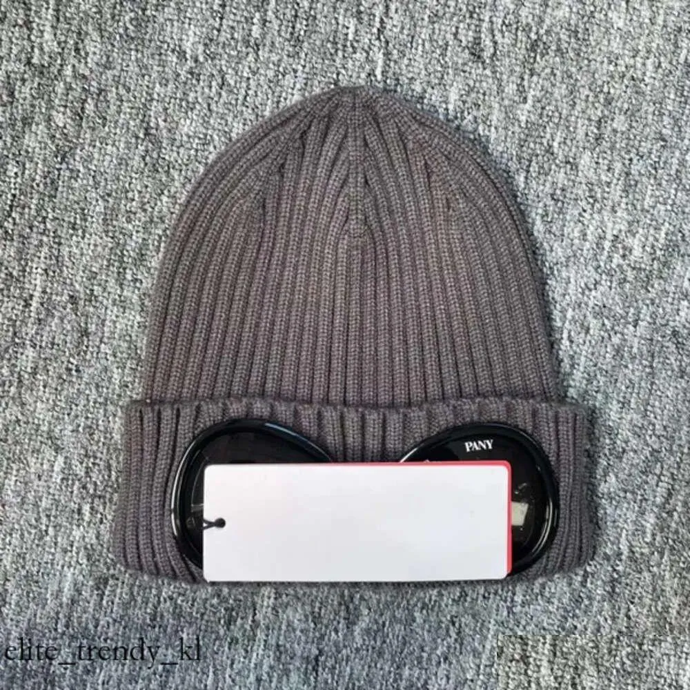 Berretti Beanie/Teschio Cp Compagny Hat Bonnet Company Uomo Due Lenti Cappelli Invernali Lavorati a Maglia Occhiali di Pietra Occhiali da Uomo Berretti Skl Drop Delivery Otsru