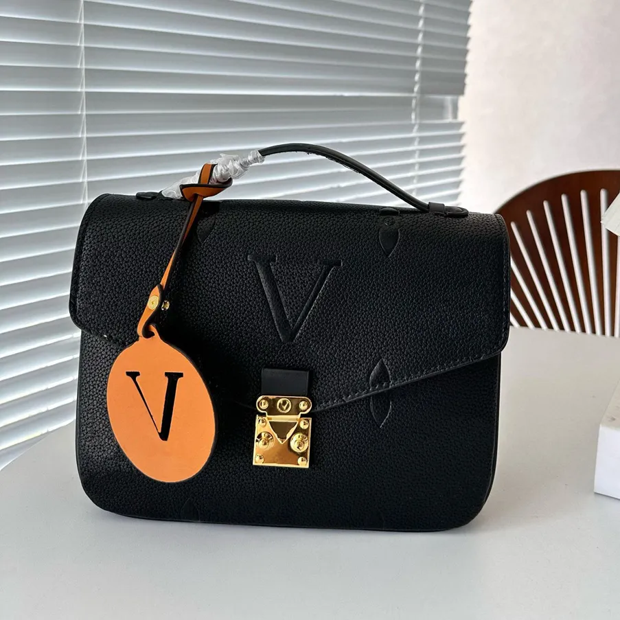 Moda 5a designerska torba luksusowa torebka marka torby na ramię skórzana torebka crossbody na zewnątrz mesager torebki kosmetyczne portfel według marki W513 004