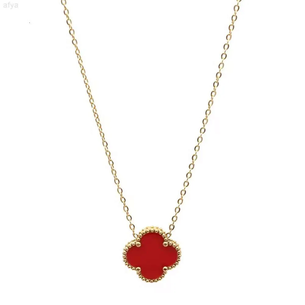 Wholesale Fashion 18k Gold Plated Stainless Steel Custom Jewelry Charm Necklaces Lady Lucky 4 Four Leaf Clover Shell Necklace