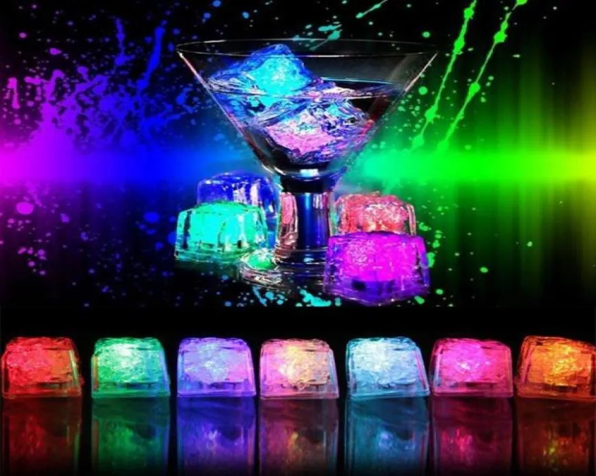 Светодиодное освещение Полихромная вспышка Вечеринка Светящиеся кубики льда Мигающий мигающий декор Освещение Бар Клуб Свадьба4683399