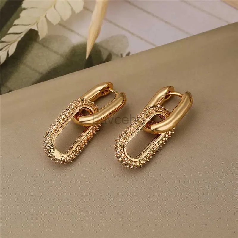 Hoop Huggie Retro double ring design pendant earrings gold and silver geometric circular earrings suitable for women punk hip-hop fashion jewelry G 240326